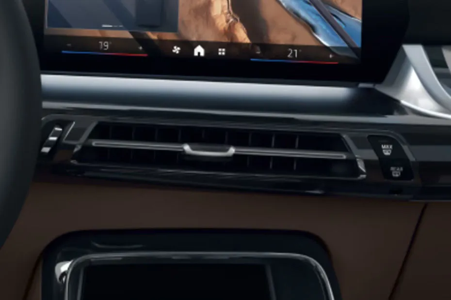 BMW X2 — תא הנוסעים