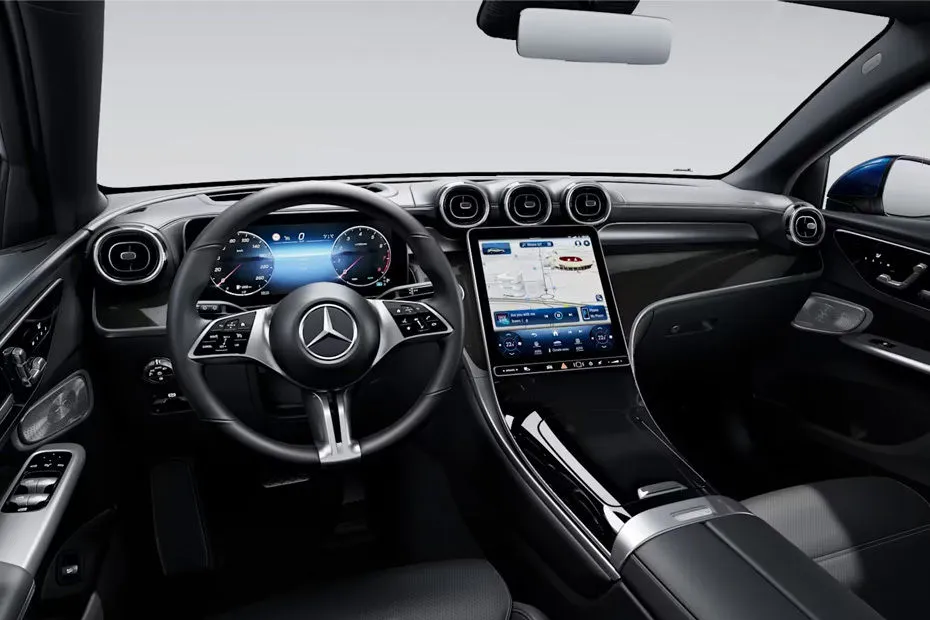 Mercedes GLC 300 — תא הנוסעים