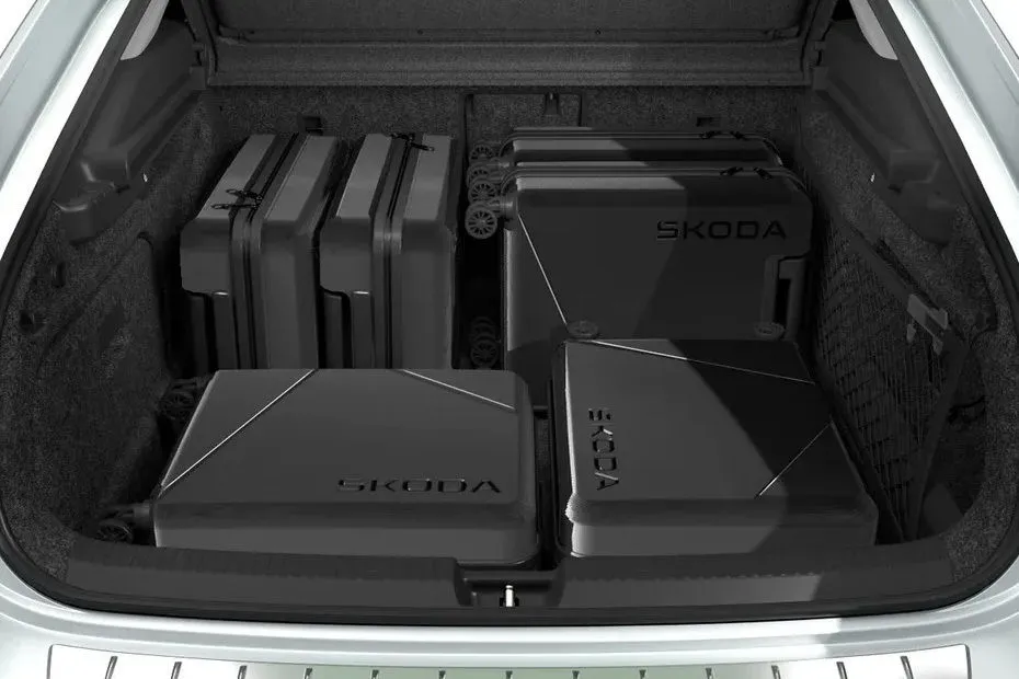 Škoda Superb — תא הנוסעים