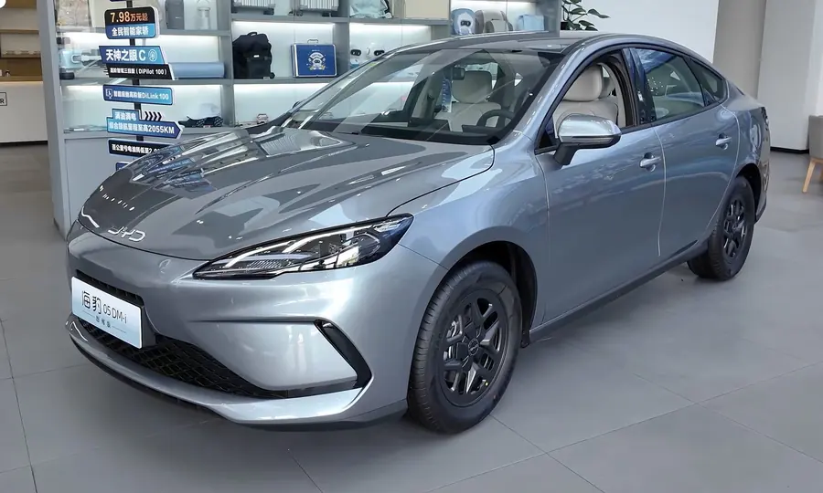 BYD Seal 5 DM-i — מבט חיצוני