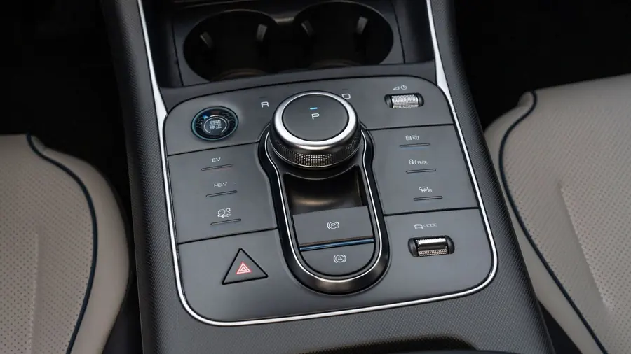 BYD Seal 5 DM-i — מבט חיצוני