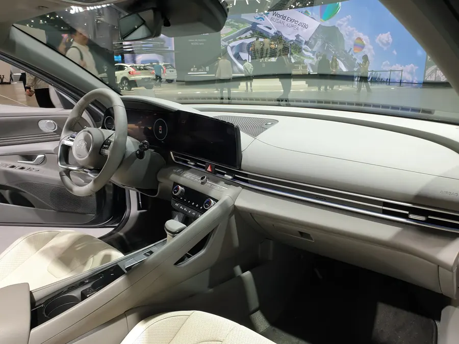 Hyundai Elantra — מבט חיצוני