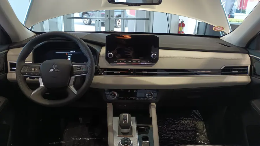 Mitsubishi Outlander — מבט חיצוני
